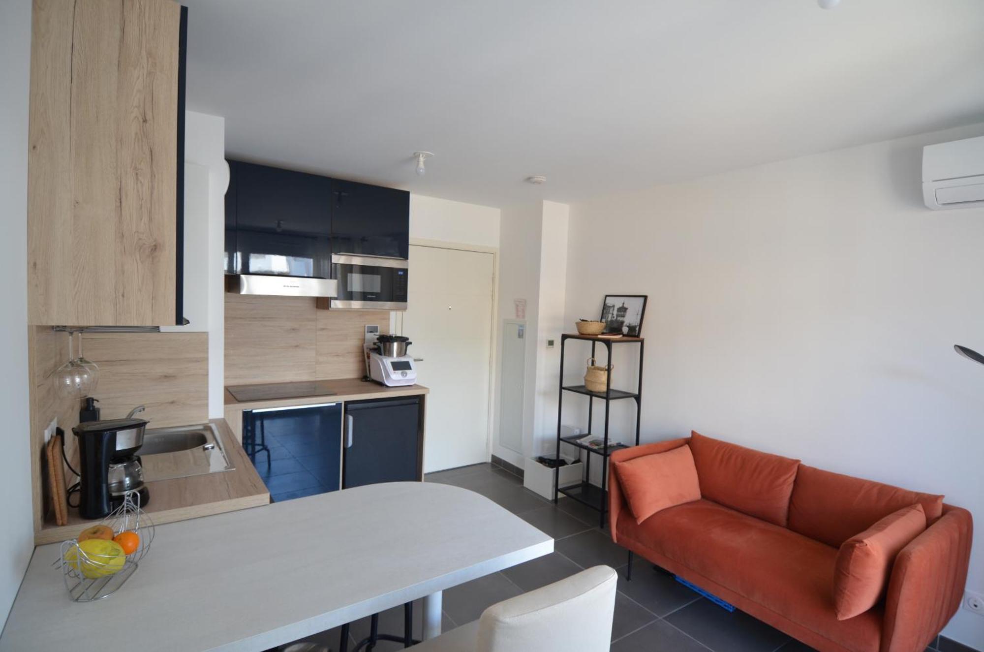 Villa Smolett - Appartement Cosy Au Coeur Du Quartier Du Port نيس المظهر الخارجي الصورة