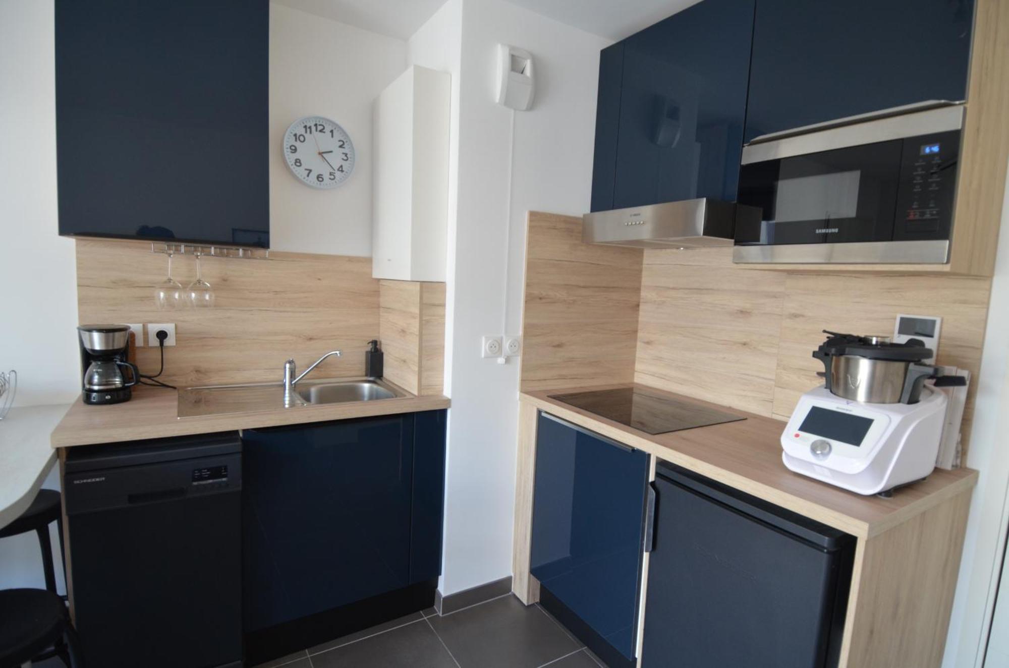 Villa Smolett - Appartement Cosy Au Coeur Du Quartier Du Port نيس المظهر الخارجي الصورة