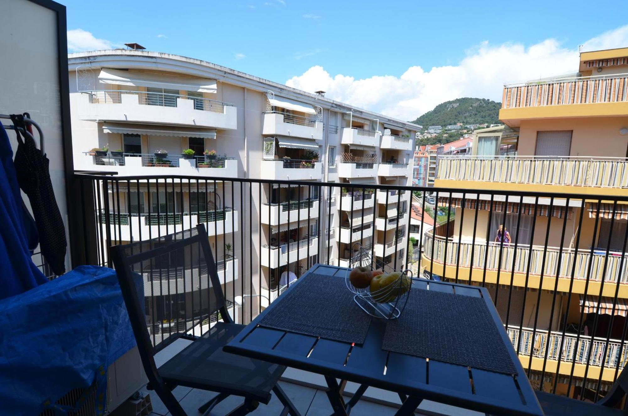 Villa Smolett - Appartement Cosy Au Coeur Du Quartier Du Port نيس المظهر الخارجي الصورة
